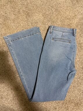 Light Wash Blue Jeans